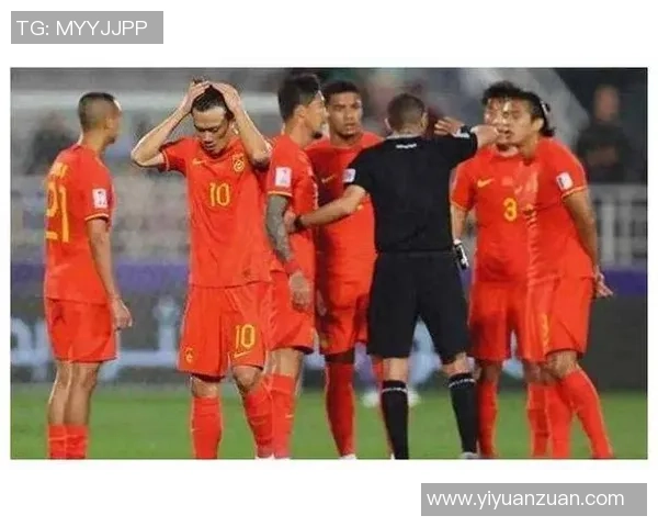 深圳足球队状态引发热议球迷对球队表现分歧明显